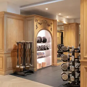 Apartment Quartier Montorgueil, Voie Pietonne, Dans Un Immeuble Du Xveme