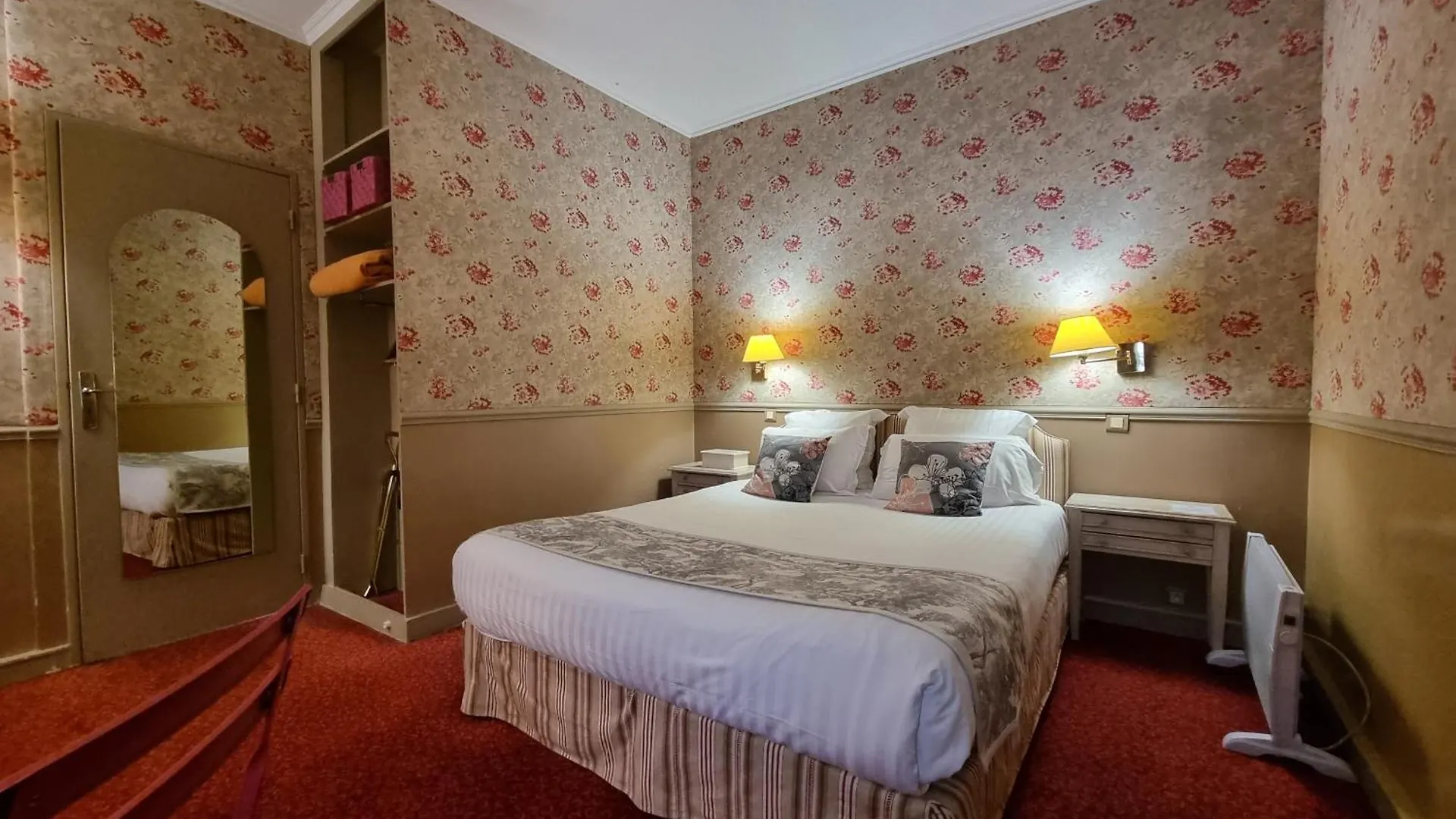 Hotel France Eiffel Paříž