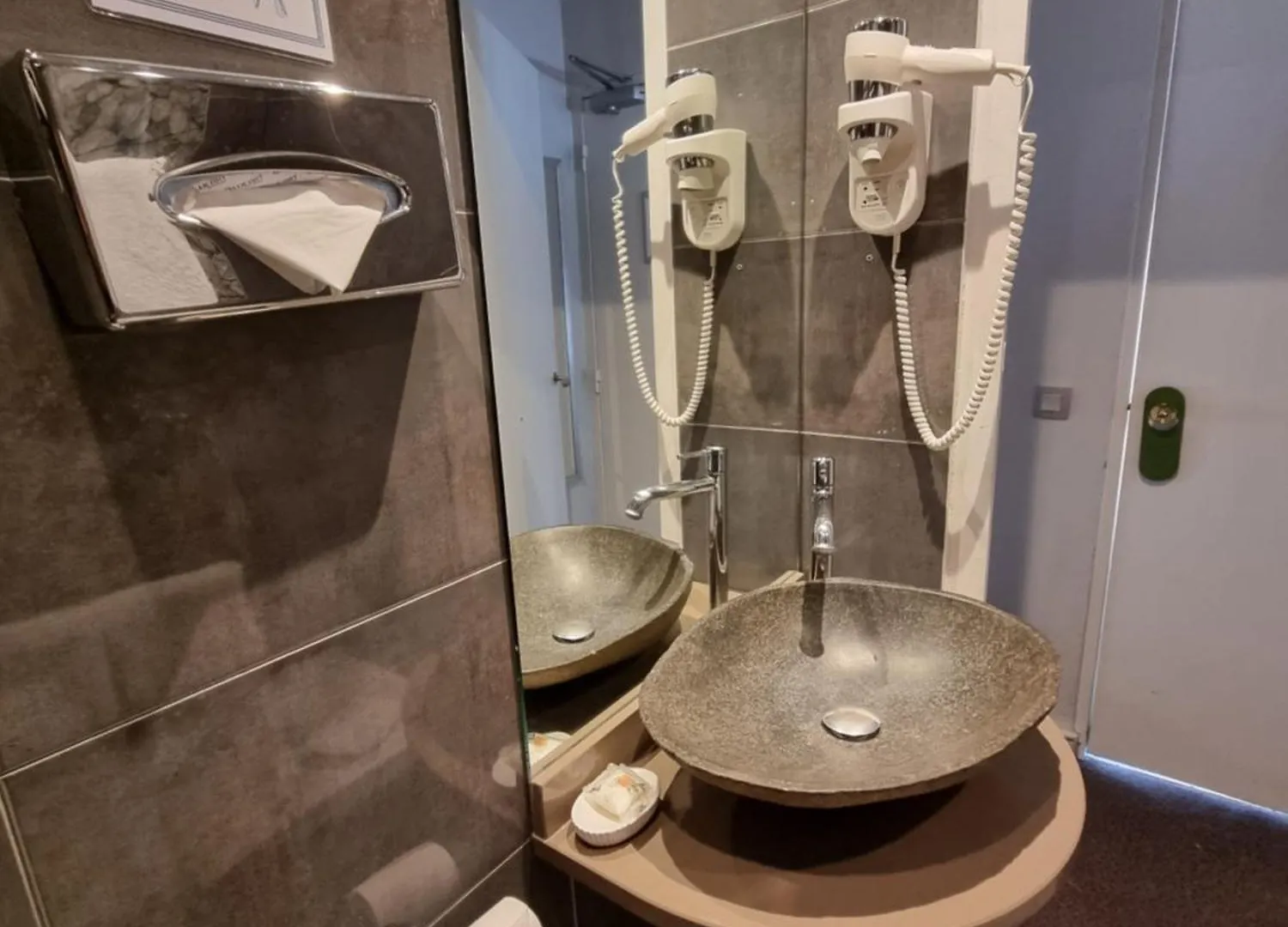Hotel France Eiffel Παρίσι 3*,  Γαλλία